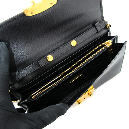 Prada(�����) BT0770 ���ǾƳ� ���� Ŭ��ġ �� ���� ü�� ��� �� [��õ ������] �̹���5 - ���̺��� �߰���ǰ