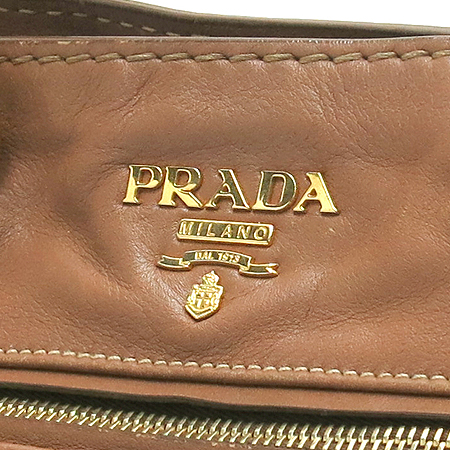 Prada(�����) BN2103 ����ΰ� ī�� SOFT CALF �۾��� ���� ��Ʈ�� + ��� ��Ʈ�� �̹���5 - ���̺��� �߰���ǰ