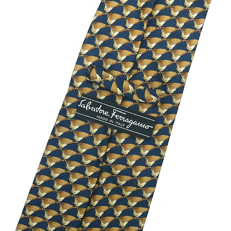 Ferragamo(��󰡸�) ��ũ 100% ��Ÿ�� �̹���3 - ���̺��� �߰���ǰ