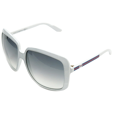 ����  ���۶�