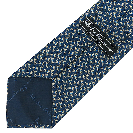 Ferragamo(��󰡸�) 100% ��ũ ��Ÿ�� �̹���3 - ���̺��� �߰���ǰ