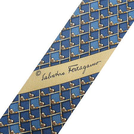 Ferragamo(��󰡸�) 100% ��ũ ��Ÿ�� �̹���3 - ���̺��� �߰���ǰ