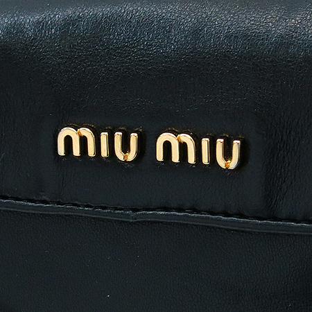 MiuMiu(�̿�̿�) �ö�� ��� ���� ���� �̴� ũ�ν��� �̹���4 - ���̺��� �߰���ǰ