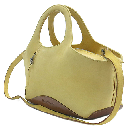 Ferragamo(��󰡸�) 21 3293 ���ο� �����̵� ���� ��ġ�� �缱 ���� ��� 2WAY �̹���2 - ���̺��� �߰���ǰ