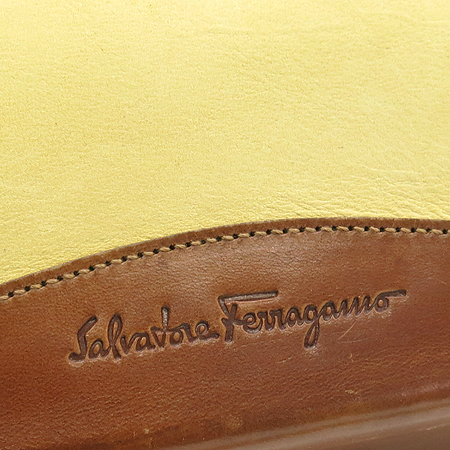 Ferragamo(��󰡸�) 21 3293 ���ο� �����̵� ���� ��ġ�� �缱 ���� ��� 2WAY �̹���4 - ���̺��� �߰���ǰ