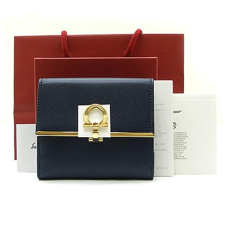 Ferragamo(��󰡸�) 22-4639 ���� ��ġ�� �ΰ� ������ �̹���2 - ���̺��� �߰���ǰ