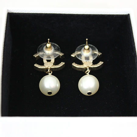 ����  �Ͱ���