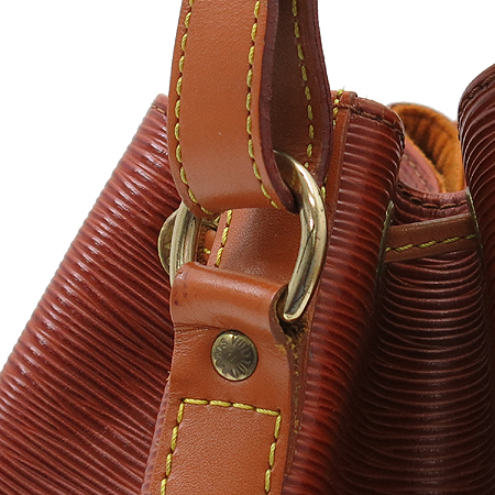 Louis Vuitton(���̺���) 2�� ���߳뿡 ����� �̹���4 - ���̺��� �߰���ǰ