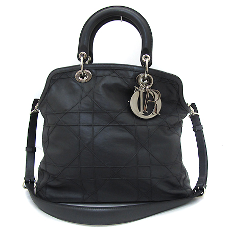 ��� �׶��� 