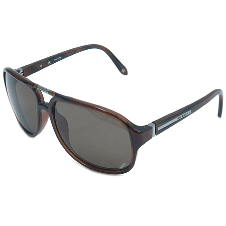 �����  ���۶�