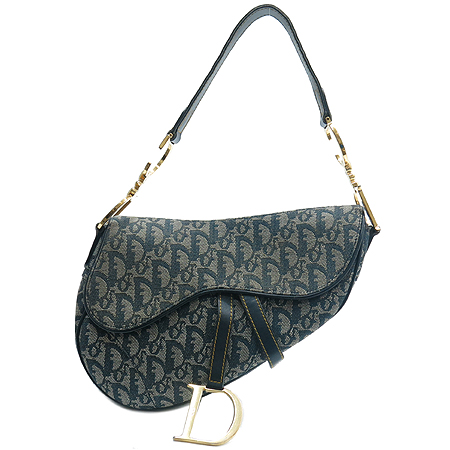 ���  �����