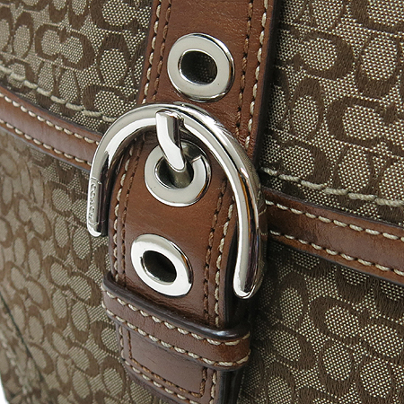 Coach(��ġ) �ñ״�ó �к긯 ũ�ν��� �̹���3 - ���̺��� �߰���ǰ