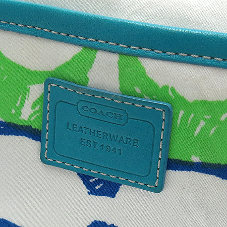 Coach(��ġ) �ñ׳�ó �к긯 ũ�ν��� �̹���6 - ���̺��� �߰���ǰ