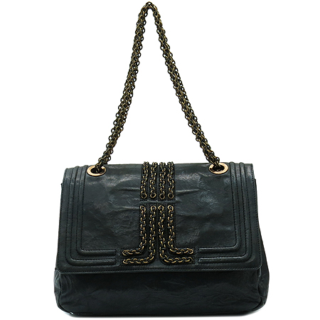 ����  �����