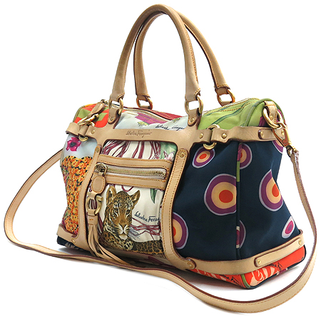 Ferragamo(��󰡸�) 21 6410 �ڰ��� ��Ʈ�� + ��� ��Ʈ�� �̹���2 - ���̺��� �߰���ǰ