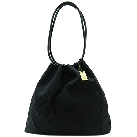 ����  �����