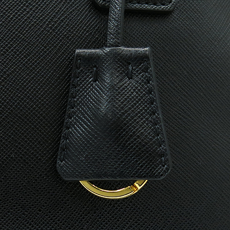 Prada(�����) BN1801 �ﰢ �ΰ� ��� ���� ���ǾƳ� ���� ��Ʈ�� + ��� ��Ʈ�� �̹���6 - ���̺��� �߰���ǰ