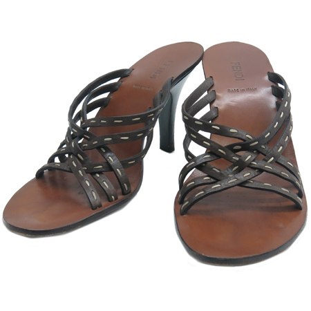 ���  ����