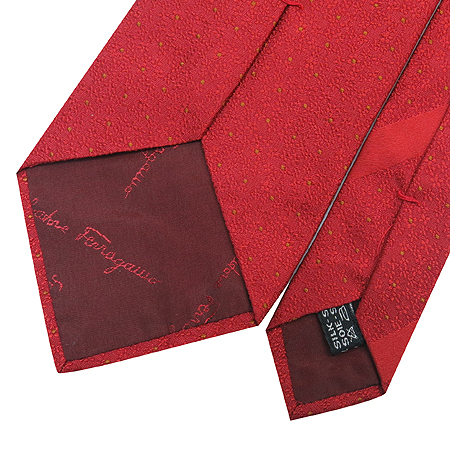 Ferragamo(��󰡸�) 100% ��ũ ��Ÿ�� �̹���3 - ���̺��� �߰���ǰ