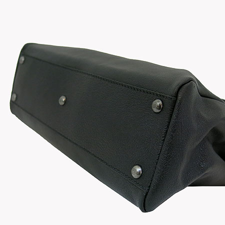 Fendi(���) 8BN226 ���� ���� ��ī�� 2WAY [�ϻ����] �̹���4 - ���̺��� �߰���ǰ