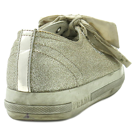 Prada(�����) ��Ż�� ��� ������ ����Ŀ�� �̹���4 - ���̺��� �߰���ǰ