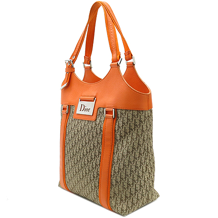 Dior(ũ����î���) ���� �ΰ� ��� ������ ���� �ڰ��� ȥ�� ��Ʈ�� �̹���2 - ���̺��� �߰���ǰ