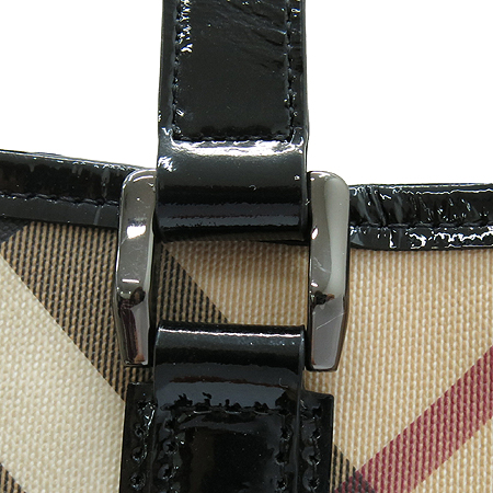 Burberry(������) 3489044 �� ���üũ PVC ��Ű(NICKIE) ���� ����� + ���� �Ŀ�ġ �̹���4 - ���̺��� �߰���ǰ