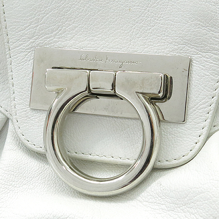 Ferragamo(��󰡸�) 21 7338 ���� ��ġ�� �ΰ� ��� ȭ��Ʈ ���� ��Ʈ�� �̹���3 - ���̺��� �߰���ǰ