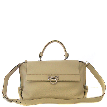 ��󰡸� ��ġ�� ���Ǿƹ� 