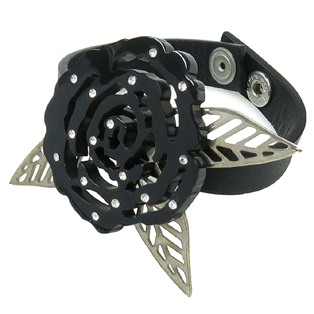 ��緼  ����