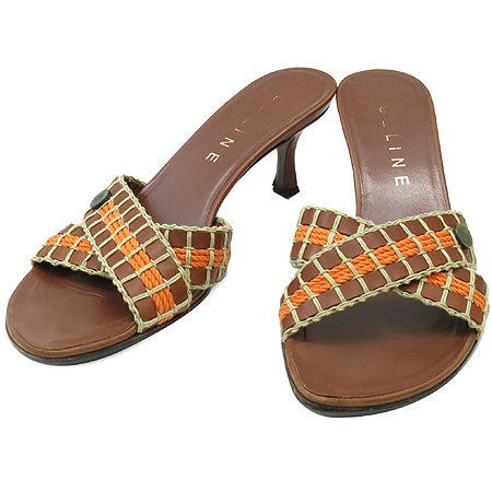 ������  ����