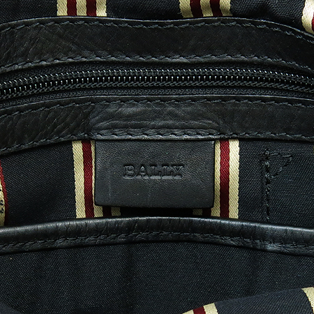 Bally(�߸�) TAMIKO �������� �����Ƽġ ũ�ν��� �̹���3 - ���̺��� �߰���ǰ