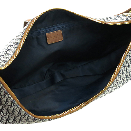 Dior(ũ����î���) �ΰ� �ڰ��� ȣ�� �޽��� ũ�ν��� �̹���5 - ���̺��� �߰���ǰ