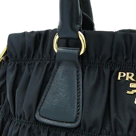 Prada(�����) B1407M ���ڳ� ������ ��Ʈ�� ũ�ν��� 2-WAY [��������] �̹���4 - ���̺��� �߰���ǰ