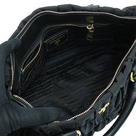 Prada(�����) B1407M ���ڳ� ������ ��Ʈ�� ũ�ν��� 2-WAY [��������] �̹���6 - ���̺��� �߰���ǰ