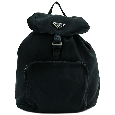 �����  ����