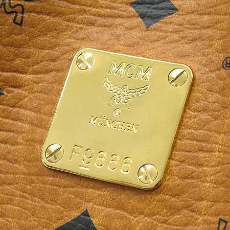 MCM(������) MWP0AVI18CO001 ���� �ΰ� �÷���Ʈ ���佺 ī�� ���� 2WAY �̹���4 - ���̺��� �߰���ǰ