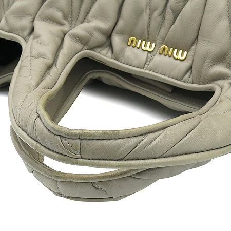 MiuMiu(�̿�̿�) RN0649 MATELASSE (��Ʈ���) ���� ��Ʈ�� + ��� ��Ʈ�� �̹���4 - ���̺��� �߰���ǰ