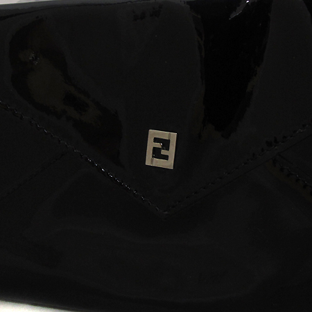 Fendi(���) 7M0146 ���� ���̴�Ʈ �̴� ũ�ν��� [��õ ������] �̹���3 - ���̺��� �߰���ǰ