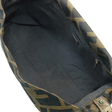 Fendi(���) 8BT138 FF ��ī ��ΰ� �ƽ� ������ �к긯 ��� �� ũ�ν��� �̹���6 - ���̺��� �߰���ǰ