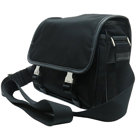 Prada(�����) VA0696 ���� �ﰢ �ΰ� ��� �к긯 ũ�ν��� �̹���3 - ���̺��� �߰���ǰ