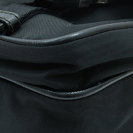 Prada(�����) VA0696 ���� �ﰢ �ΰ� ��� �к긯 ũ�ν��� �̹���7 - ���̺��� �߰���ǰ