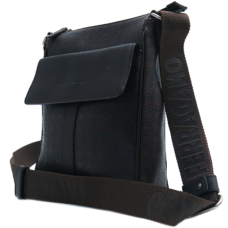 Ferragamo(��󰡸�) 24 8778 ��ġ�� ���� ���� ũ�ν��� [�б�������] �̹���3 - ���̺��� �߰���ǰ