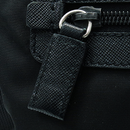 Prada(�����) TESSUTO SAFFIAN NERO ���� �к긯 ���ǾƳ� ȥ�� �޽��� ũ�ν��� �̹���3 - ���̺��� �߰���ǰ