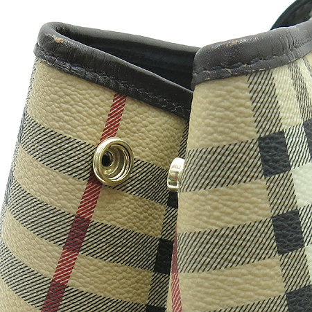 Burberry(������) ���� ���� ��Ʈ ��� Ŭ���� üũ PVC ��Ʈ�� �̹���4 - ���̺��� �߰���ǰ