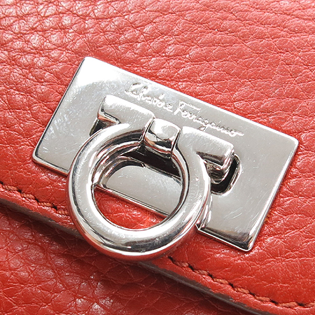 Ferragamo(��󰡸�) 22 A596 ������ ���� ���� ��ġ�Ϸΰ� 2�� ������ �̹���3 - ���̺��� �߰���ǰ