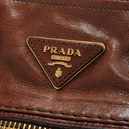 Prada(�����) BL0678 VITELLO SHINE(���ڷ� ����) ���� �۾��� ���� 2WAY [�б�������] �̹���4 - ���̺��� �߰���ǰ