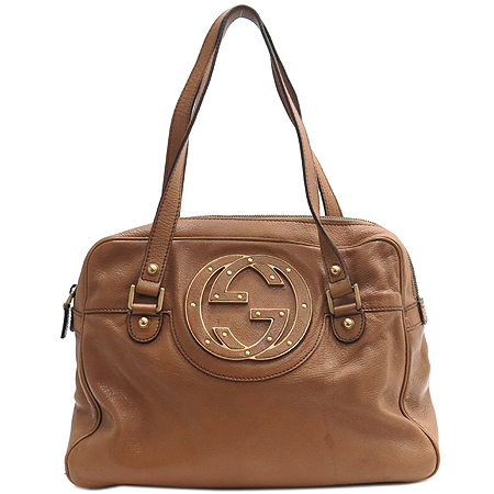 ����  �����