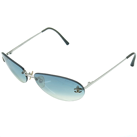 ����  ���۶�