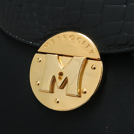 Metrocity(��Ʈ�ν�Ƽ) ���� �к긯 ���� �̹���3 - ���̺��� �߰���ǰ